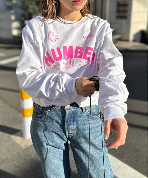 mi via loca(ミヴィアロカ)の「GILDAN ナンバーロゴロンT 【PT NO. MVL027 ※2A】(Tシャツ/カットソー・レディース・オフホワイト/ナチュラル/ブラック/オートミール/ホワイト系その他・MEDIUM/X-LARGE)」の6枚目の写真