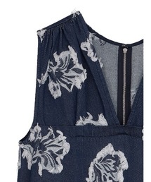 Ameri（アメリ）の「FLOWER CUT JACQUARD DENIM DRESS