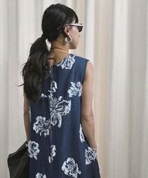 Ameri FLOWER CUT JACQUARD DENIM ¥21,450 値引き【アメリ】FLOWER CUT JACQUARD DENIM DRESS