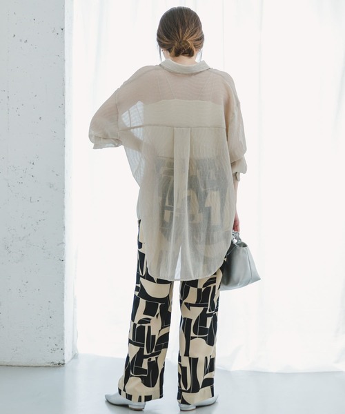 ITEMS URBANRESEARCH（アイテムズ アーバンリサーチ）の「『接触冷感』ヨウリュウシアービッグシャツ（シャツ/ブラウス・レディース・ブラック/ライトブルー/オフホワイト/ミント・FREE）」の15枚目の写真