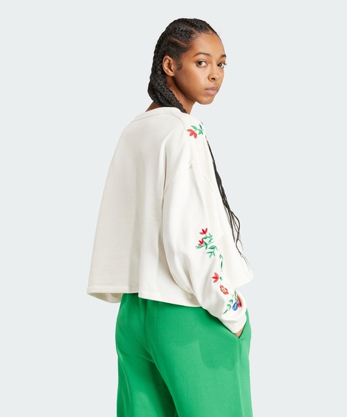 adidas（アディダス）の「フローラルグラフィック スウェット