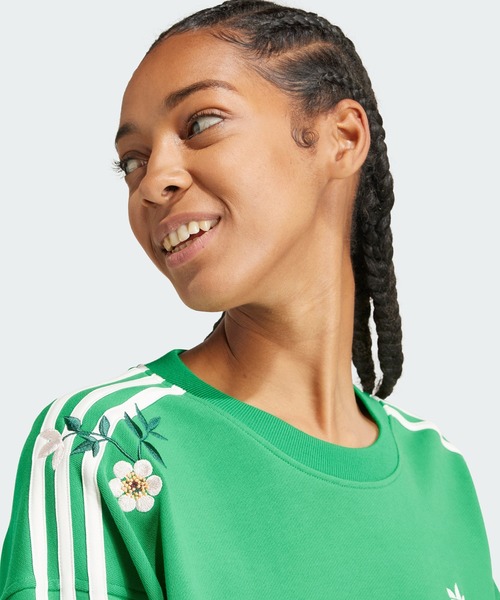 adidas(アディダス)の「フローラルグラフィック スウェット / アディダスオリジナルス adidas Originals(スウェット・レディース・ホワイト/グリーン・MEDIUM/LARGE/XX-LARGE/SMALL/X-LARGE/X-SMALL)」の5枚目の写真