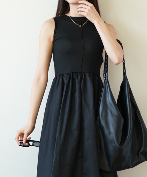 gossip！ロサンゼルス（ゴシップロサンゼルス）の「ウエストギャザー ノースリーブワンピース（ワンピース・レディース・ブラック/ホワイト・FREE）」の22枚目の写真