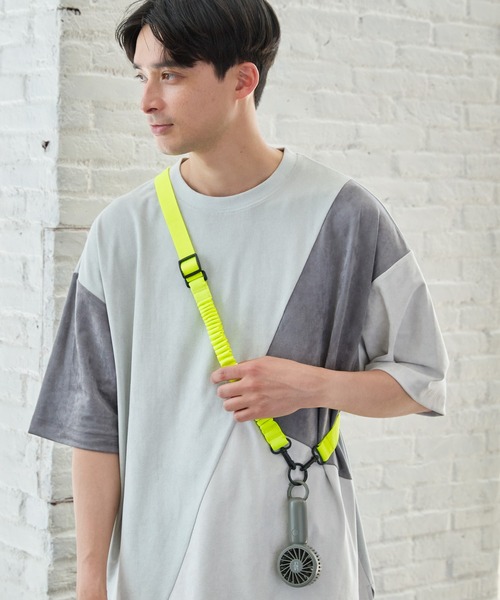 LAKOLE（ラコレ）の「ランヤードスマホショルダー / 109562（スマホグッズ・メンズ・ブラック/ライトグリーン/グレー・FREE）」の3枚目の写真