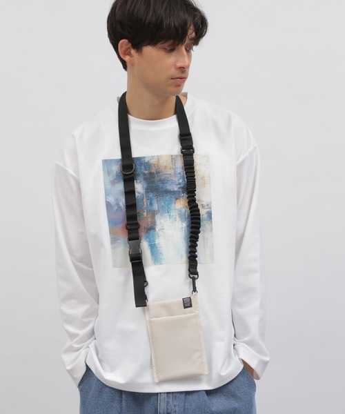 LAKOLE（ラコレ）の「ランヤードスマホショルダー / 109562（スマホグッズ・メンズ・ブラック/ライトグリーン/グレー・FREE）」の2枚目の写真