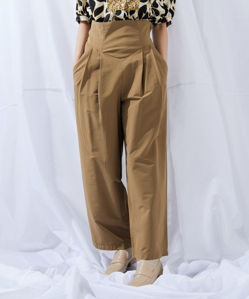 ear PAPILLONNER（イアパピヨネ）の「《ウエスト調整可能》ストレッチ/ツータックワイドパンツ【SUM1 STYLE（スミ スタイル）】（その他パンツ・レディース・ブラック/キャメル/グリーン/パープル/アイボリー・FREE）」の5枚目の写真