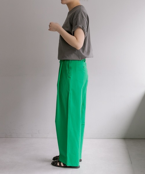 ear PAPILLONNER（イアパピヨネ）の「《ウエスト調整可能》ストレッチ/ツータックワイドパンツ【SUM1 STYLE（スミ スタイル）】（その他パンツ・レディース・ブラック/キャメル/グリーン/パープル/アイボリー・FREE）」の11枚目の写真