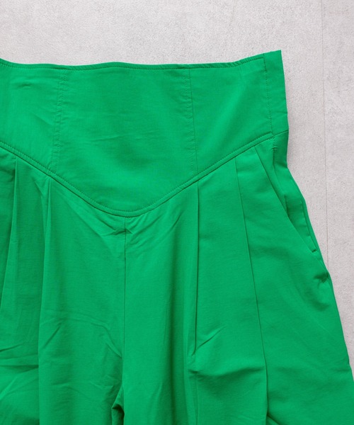 ear PAPILLONNER（イアパピヨネ）の「《ウエスト調整可能》ストレッチ/ツータックワイドパンツ【SUM1 STYLE（スミ スタイル）】（その他パンツ・レディース・ブラック/キャメル/グリーン/パープル/アイボリー・FREE）」の14枚目の写真