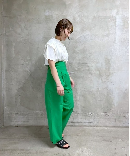 ear PAPILLONNER（イアパピヨネ）の「《ウエスト調整可能》ストレッチ/ツータックワイドパンツ【SUM1 STYLE（スミ スタイル）】（その他パンツ・レディース・ブラック/キャメル/グリーン/パープル/アイボリー・FREE）」の16枚目の写真