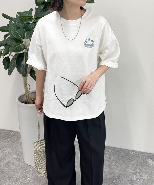 fredy emue(フレディエミュ)の「刺繍入りオーバーTシャツ(Tシャツ/カットソー・レディース・オレンジ/ベージュ/オフホワイト/チャコールグレー・38)」の13枚目の写真