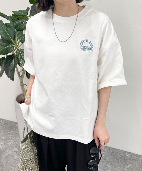 fredy emue(フレディエミュ)の「刺繍入りオーバーTシャツ(Tシャツ/カットソー・レディース・オレンジ/ベージュ/オフホワイト/チャコールグレー・38)」の14枚目の写真