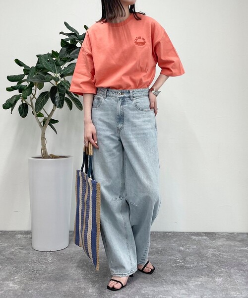 fredy emue(フレディエミュ)の「刺繍入りオーバーTシャツ(Tシャツ/カットソー・レディース・オレンジ/ベージュ/オフホワイト/チャコールグレー・38)」の16枚目の写真