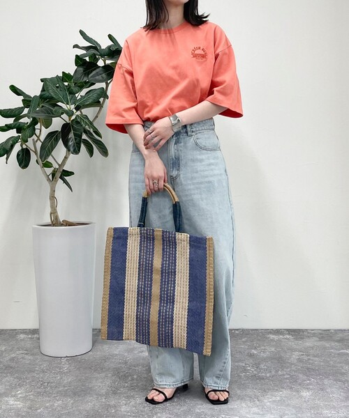 fredy emue(フレディエミュ)の「刺繍入りオーバーTシャツ(Tシャツ/カットソー・レディース・オレンジ/ベージュ/オフホワイト/チャコールグレー・38)」の19枚目の写真