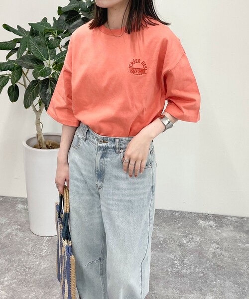 fredy emue(フレディエミュ)の「刺繍入りオーバーTシャツ(Tシャツ/カットソー・レディース・オレンジ/ベージュ/オフホワイト/チャコールグレー・38)」の20枚目の写真