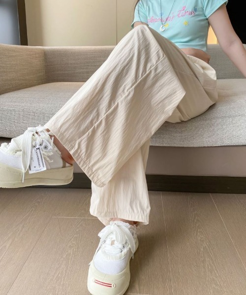 ABITOKYO(アビトーキョー)の「ワッシャーワイドパンツ(その他パンツ・レディース・ブラック/ベージュ/グレー/ミント・M/L)」の5枚目の写真