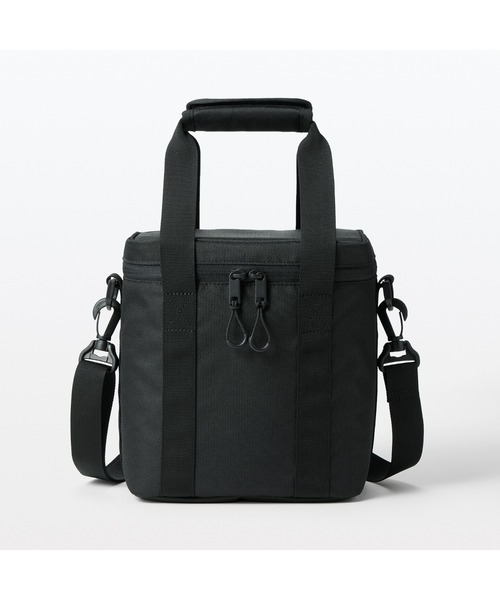 無印良品(ムジルシリョウヒン)の「保冷バッグ M 約22×20×15cm(トラベルグッズ・レディース・ベージュ/ブラック・M)」の3枚目の写真