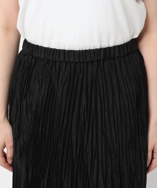 LOWRYS FARM（ローリーズファーム）の「クリンクルシャイニースカート　131270（スカート・レディース・ブラック/ブルー/ピンク/オフホワイト・FREE）」の12枚目の写真