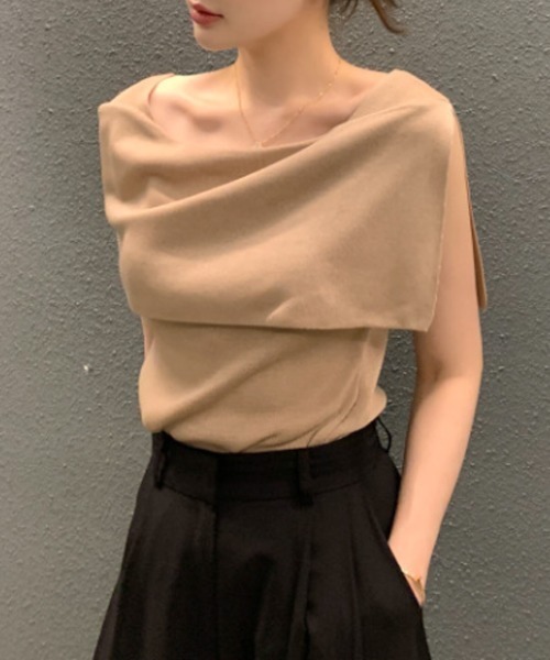 COCOMOMO（ココモモ）の「【4色展開】 大人綺麗め ケープカラー ノースリーブニット（ニット/セーター・レディース・ホワイト×ブラック/ブラック/ホワイト/ブラウン・FREE）」の13枚目の写真