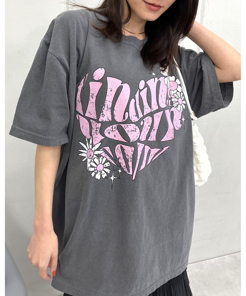 MODISH GAZE（モディシュガゼ）の「【MODISH GAZE】 ハート ピグメントTシャツ (CP)（Tシャツ/カットソー・レディース・ネイビー/アイボリー/スミクロ・FREE）」の3枚目の写真
