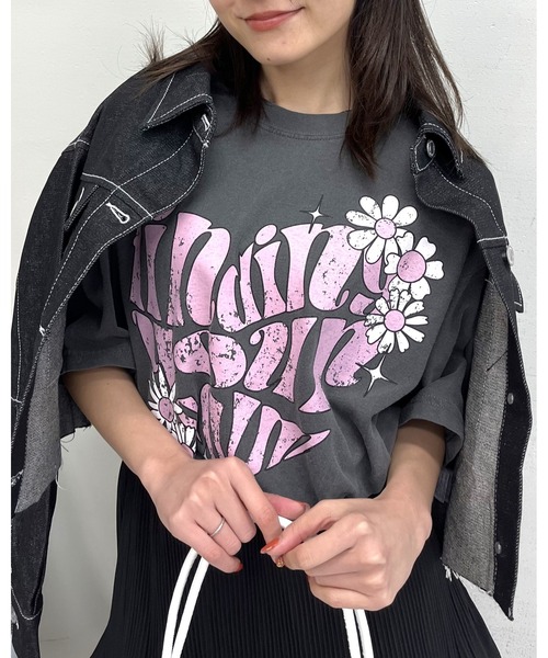 MODISH GAZE（モディシュガゼ）の「【MODISH GAZE】 ハート ピグメントTシャツ (CP)（Tシャツ/カットソー・レディース・ネイビー/アイボリー/スミクロ・FREE）」の5枚目の写真