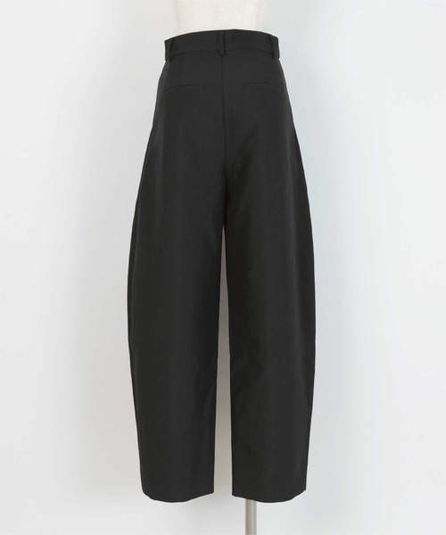 UR'S(ユアーズ)の「タックカーブパンツ(その他パンツ・レディース・ブラック/チャコール/ホワイト・S/M/L)」の17枚目の写真