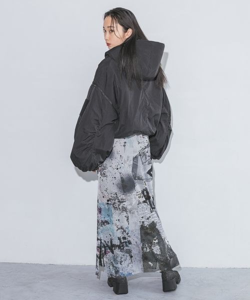 JEANASIS(ジーナシス)の「グラフィックシアーナロースカート/137468(スカート・レディース・ブラック/レッド系その他/マルチ・FREE)」の18枚目の写真