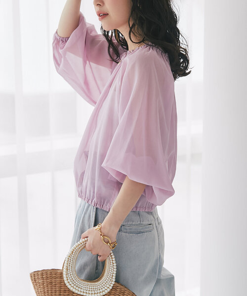 La boutique BonBon(ラブティックボンボン)の「シアーバルーンクロップドブラウス(シャツ/ブラウス・レディース・チャコールグレー/ピンク/ブルー・FREE)」の12枚目の写真