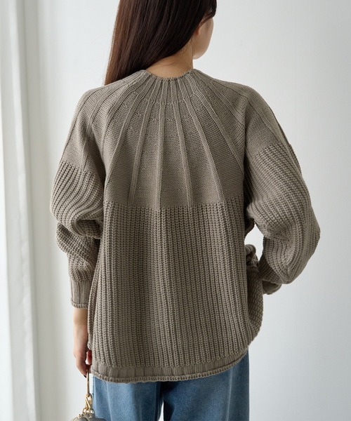 PUAL CE CIN（ピュアルセシン）の「アーチ編みニットプルオーバー（ニット/セーター・レディース・グレイッシュベージュ/ブラック/アイボリー/オレンジ・FREE）」の10枚目の写真