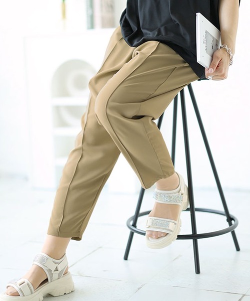 GOLDJAPAN(ゴールドジャパン)の「センターラインテーパードパンツ【大きいサイズ対応】(その他パンツ・レディース・ベージュ/ブラック/モカ・LL/3L/4L)」の2枚目の写真