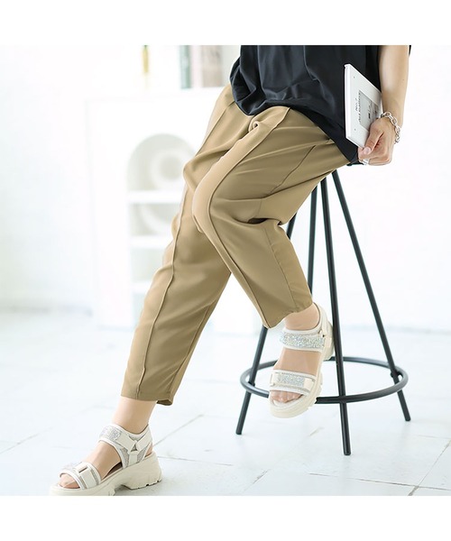GOLDJAPAN(ゴールドジャパン)の「センターラインテーパードパンツ【大きいサイズ対応】(その他パンツ・レディース・ベージュ/ブラック/モカ・LL/3L/4L)」の14枚目の写真
