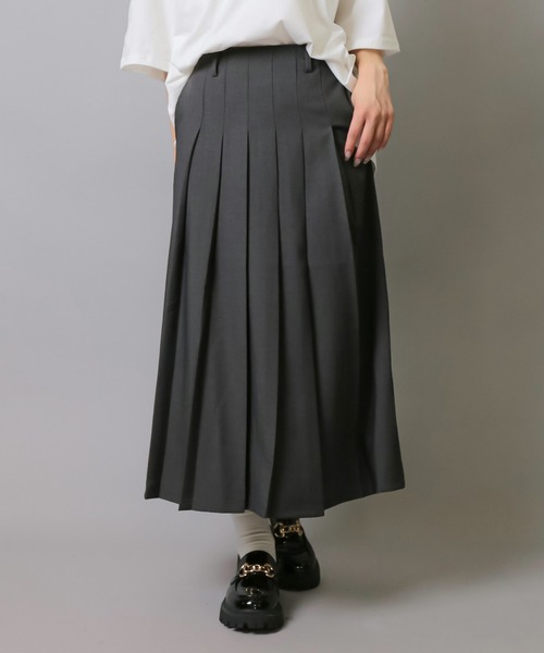 SPINNS（スピンズ）の「【選べる2デザイン】チェック/無地 プリーツロングスカート（スカート・レディース・パープル系その他/ブラウン系その他/チャコール/ブラック×グレー/ブラウン/ブラック・S/M）」の3枚目の写真