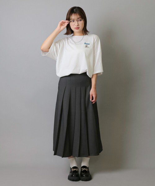 SPINNS（スピンズ）の「【選べる2デザイン】チェック/無地 プリーツロングスカート（スカート・レディース・パープル系その他/ブラウン系その他/チャコール/ブラック×グレー/ブラウン/ブラック・S/M）」の16枚目の写真