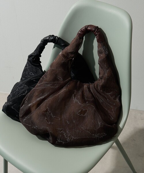 FREAK'S STORE（フリークスストア）の「Casselini × FREAK'S STORE/キャセリーニ 別注 レイヤードバッグ（ハンドバッグ・レディース・ブラウン/ブラック・ONE SIZE）」の4枚目の写真