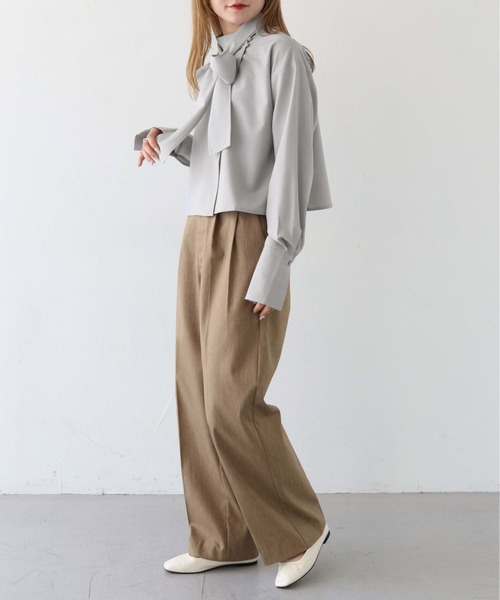 CLEIO（クレイオ）の「【CLEIO】リボンタイスリットブラウス/RIBBON TIE SLIT BLOUSE/942-12606（シャツ/ブラウス・レディース・サックスブルー/カーキオリーブ/ライトグレー・FREE）」の12枚目の写真