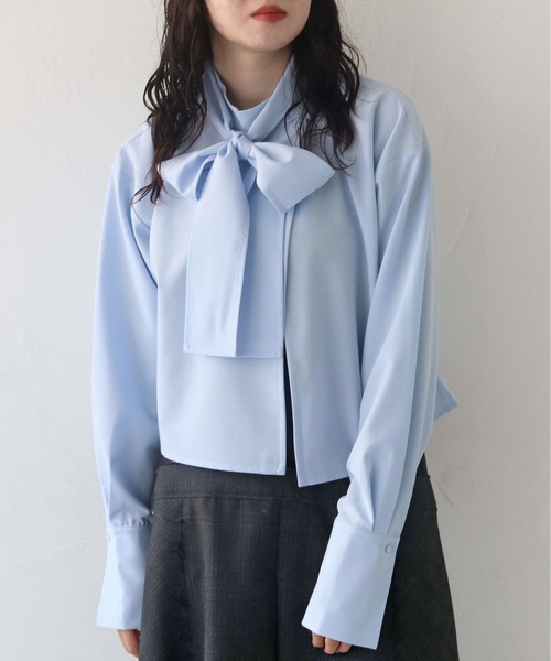 CLEIO（クレイオ）の「【CLEIO】リボンタイスリットブラウス/RIBBON TIE SLIT BLOUSE/942-12606（シャツ/ブラウス・レディース・サックスブルー/カーキオリーブ/ライトグレー・FREE）」の18枚目の写真
