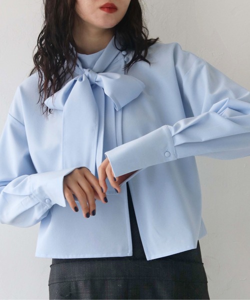 CLEIO（クレイオ）の「【CLEIO】リボンタイスリットブラウス/RIBBON TIE SLIT BLOUSE/942-12606（シャツ/ブラウス・レディース・サックスブルー/カーキオリーブ/ライトグレー・FREE）」の20枚目の写真