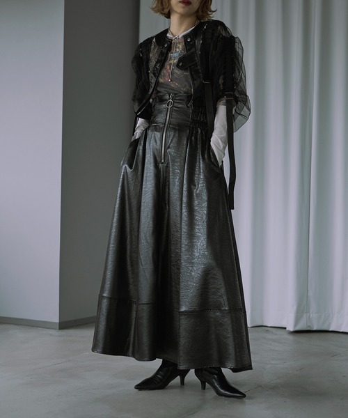 Ezick（エジック）の「Glossy satinジップフレアスカート（スカート・レディース・ベージュ/ブラック・FREE）」の19枚目の写真