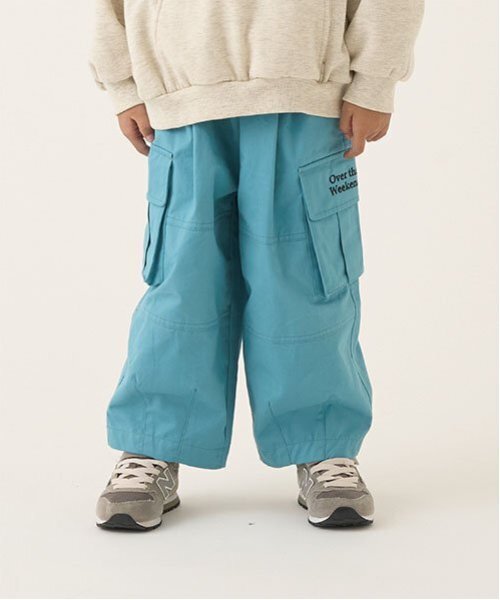 b・ROOM（ビールーム）の「タックワイドカーゴパンツ（カーゴパンツ・キッズ・ピンク/ベージュ/ブラック/カーキ/モスグリーン/ターコイズブルー・120cm/100cm/110cm/130cm/150cm/140cm）」の5枚目の写真