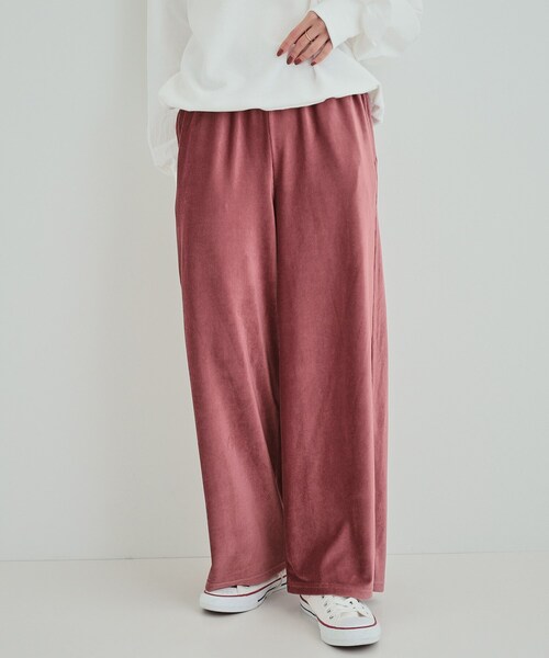 SHOO・LA・RUE(シューラルー)の「◆【S-LL】上品な光沢感 ベロアリブイージーパンツ(その他パンツ・レディース・ピンク系/ダークグレー/ブラック/ナチュラル・02/03/04/01)」の1枚目の写真