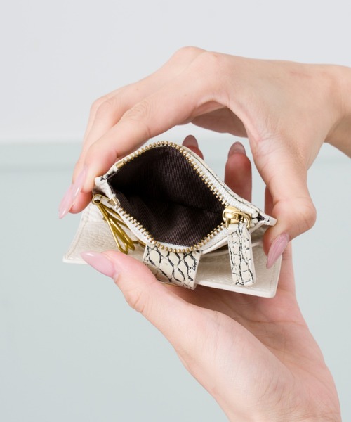 BELLIES YORK（ベリーズヨーク）の「【BELLIES YORK/ベリーズヨーク】キーケース　小銭入れ付き クロコダイル ワニ革（キーケース/キーアクセサリー・レディース・アイボリー/ブラック/ベージュ系その他/ダークグリーン/ワインレッド/ネイビー・FREE）」の11枚目の写真