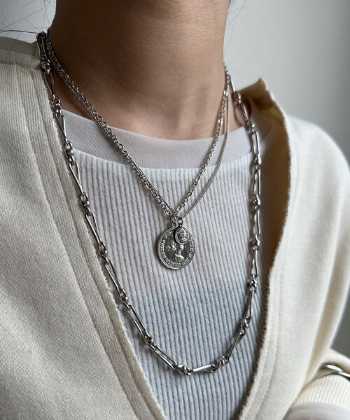 DouDou（ドゥドゥ）の「ダブルコイン2連ネックレス（ネックレス・レディース・ゴールド/シルバー・FREE）」の4枚目の写真