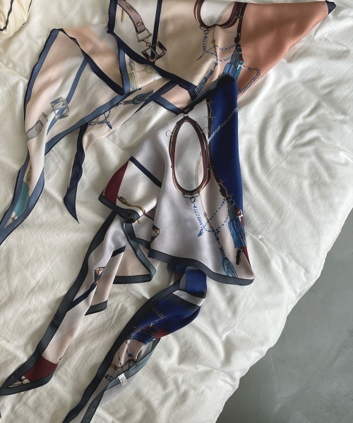 marjour(マージュール)の「COLOR BIG SCARF(ストール/ショール・レディース・ブルー/ピンク系・FREE)」の15枚目の写真