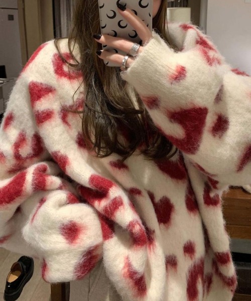 SPIGA(スピーガ)の「シャギー起毛プリントオーバーサイズニット(ニット/セーター・レディース・グリーン/レッド/ブラック・FREE)」の6枚目の写真