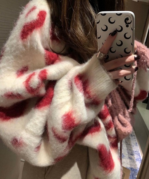 SPIGA(スピーガ)の「シャギー起毛プリントオーバーサイズニット(ニット/セーター・レディース・グリーン/レッド/ブラック・FREE)」の8枚目の写真