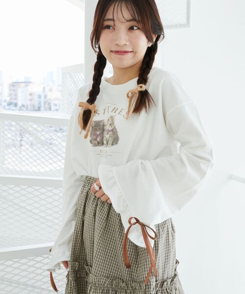 MAJESTIC LEGON（マジェスティックレゴン）の「ネコプリントミニ裏毛トップス（Tシャツ/カットソー・レディース・ブラック/オフホワイト/グレー・MEDIUM）」の9枚目の写真