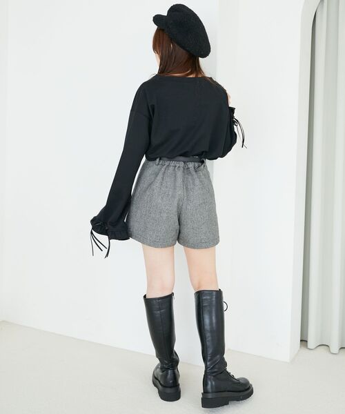 MAJESTIC LEGON（マジェスティックレゴン）の「ネコプリントミニ裏毛トップス（Tシャツ/カットソー・レディース・ブラック/オフホワイト/グレー・MEDIUM）」の21枚目の写真