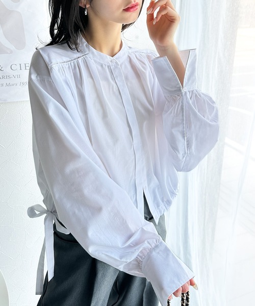 classicalelf(クラシカルエルフ)の「愛らしさと清楚感を両立する、リボンヘムクロップドギャザー長袖ストライプブラウス(ショート丈)(シャツ/ブラウス・レディース・チャコール/ベージュ系その他/ブラック系その他/オフホワイト・MEDIUM/LARGE/X-LARGE/SMALL)」の15枚目の写真
