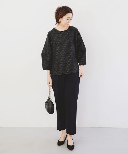 le.coeur blanc（ルクールブラン）の「ツインクロスタックストレートパンツ（その他パンツ・レディース・ベージュ/ネイビー・38）」の5枚目の写真