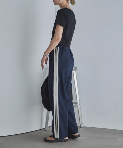 feepur（フェピュール）の「クロップドフライスTee（Tシャツ/カットソー・レディース・ブラック/グレー/オートミール/オフホワイト/レッド・MEDIUM）」の20枚目の写真