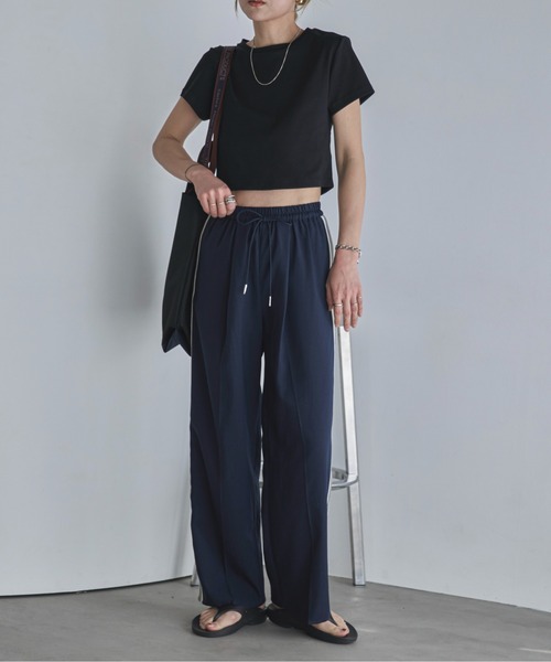 feepur（フェピュール）の「クロップドフライスTee（Tシャツ/カットソー・レディース・ブラック/グレー/オートミール/オフホワイト/レッド・MEDIUM）」の19枚目の写真